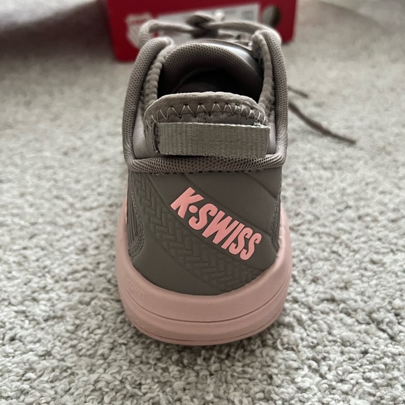 K-SWISS Women’s Hypercourt Tennis Shoe - Picture 5 of 6